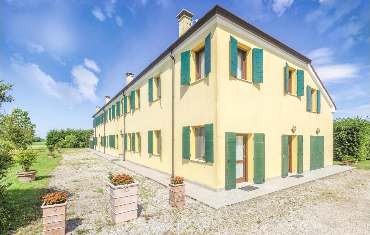 Awesome Home In Ariano Nel Polesine With Kitchen San Basilio Екстер'єр фото