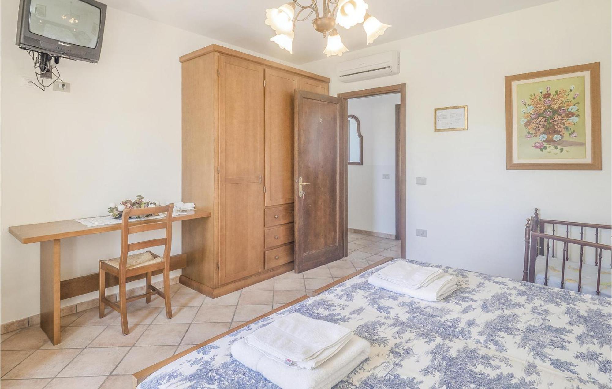 Awesome Home In Ariano Nel Polesine With Kitchen San Basilio Екстер'єр фото