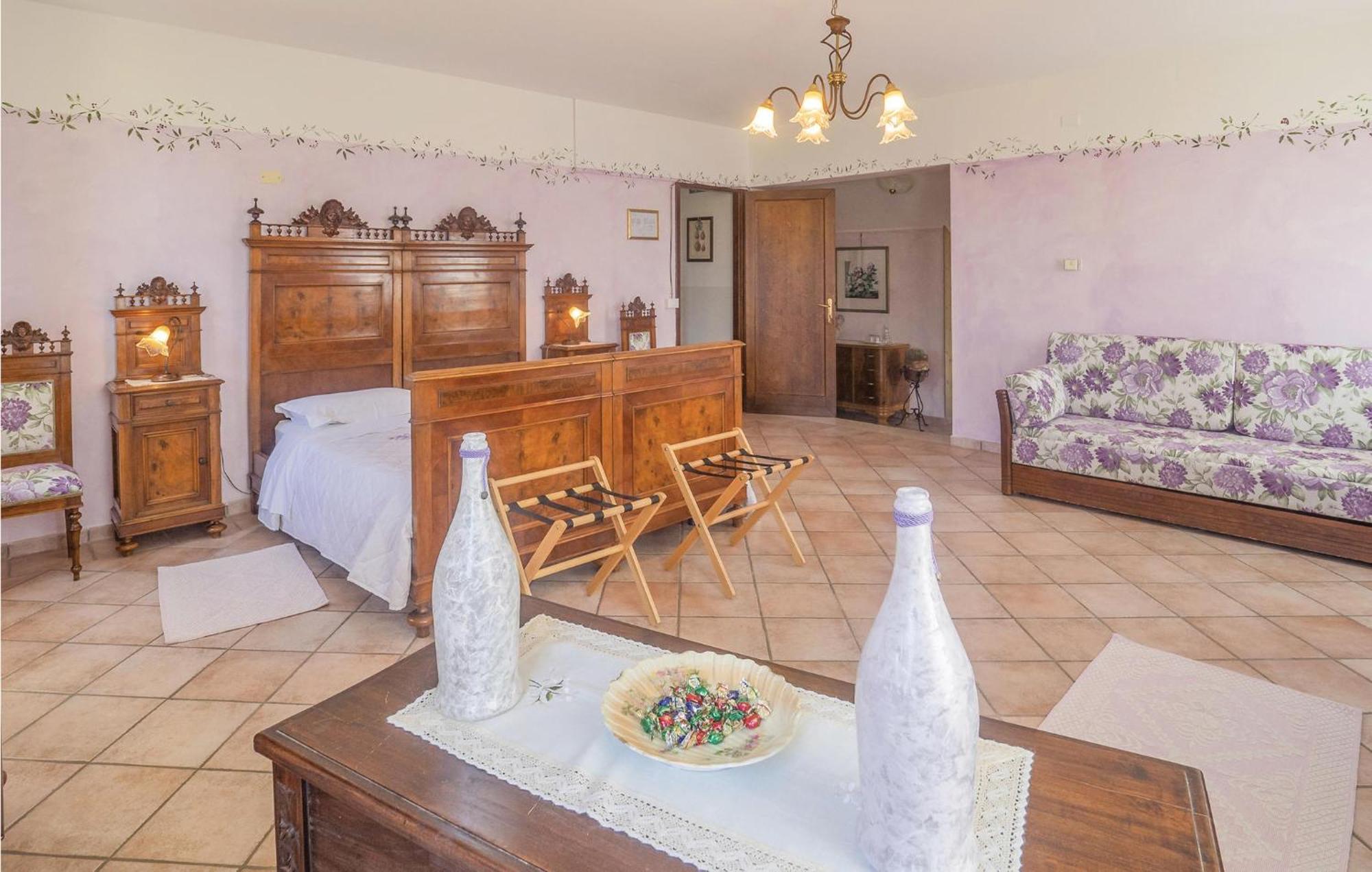 Awesome Home In Ariano Nel Polesine With Kitchen San Basilio Екстер'єр фото
